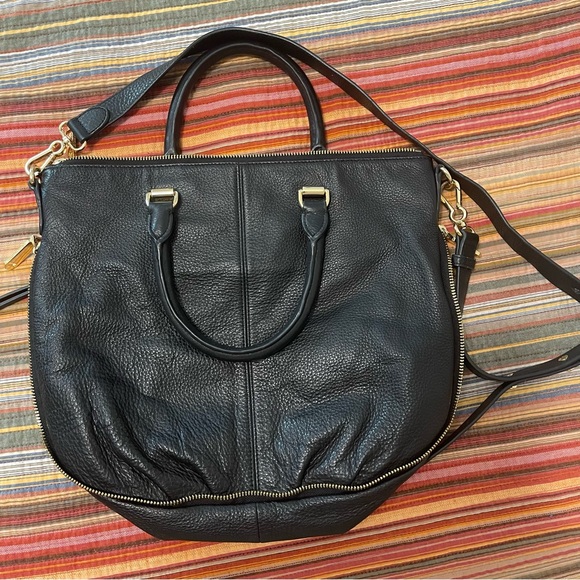 Vince Camuto Black Chic Shoulder Bag - Picture 2 of 12